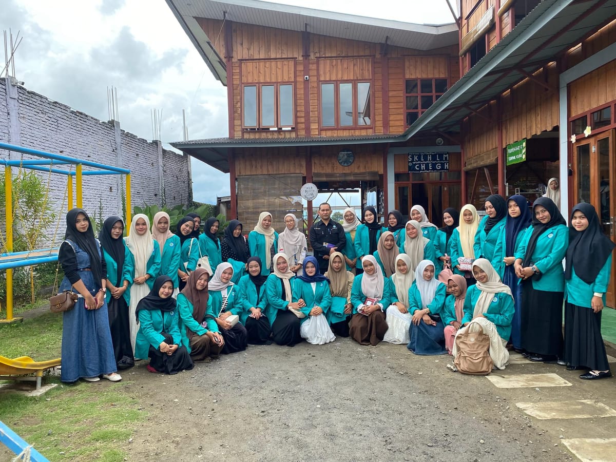 MAHASISWA IAIN TAKENGON TELAAH KURIKULUM SEKOLAH ALAM ACEH TENGAH DALAM PENDIDIKAN ANAK USIA DINI