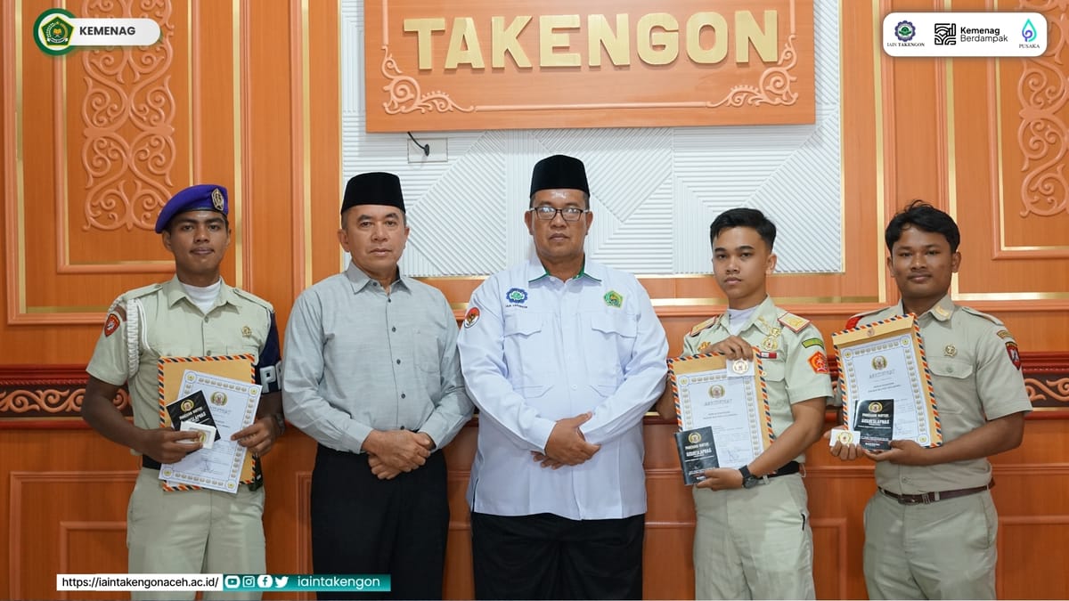 MENWA SAT 107 Satria Linge Serahkan Sertifikat SUSKELAPNAS MAHAWARMAN 2026 kepada Rektor IAIN Takengon