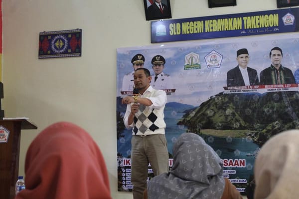 Bangkitkan Semangat Literasi, 70 Guru SLB Negeri Kebayakan Ikuti Pembekalan Menulis Bersama Wakil Rektor I IAIN Takengon