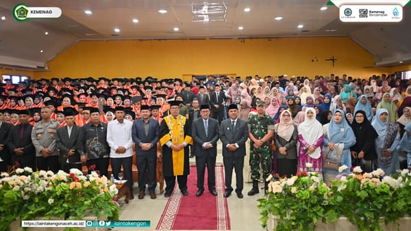 Sidang Senat Terbuka Wisuda IAIN Takengon Kukuhkan 328 Lulusan, Rektor Ajak Alumni Menjadi Pelita bagi Masyarakat